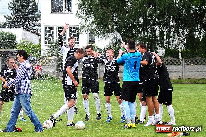 Zdjęcie w galerii na portalu naszraciborz.pl: Hat-trick Ekierta nie wystarczył. Tworków w klasie okręgowej wiadomości z regionu