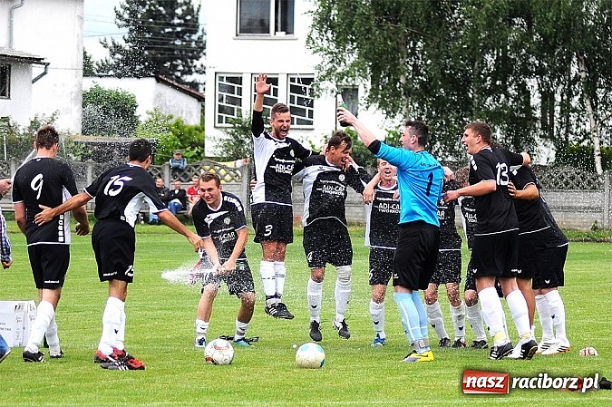 Zdjęcie w galerii na portalu naszraciborz.pl: Hat-trick Ekierta nie wystarczył. Tworków w klasie okręgowej wiadomości z regionu