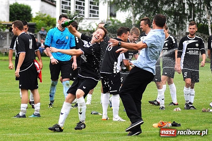 Zdjęcie w galerii na portalu naszraciborz.pl: Hat-trick Ekierta nie wystarczył. Tworków w klasie okręgowej wiadomości z regionu