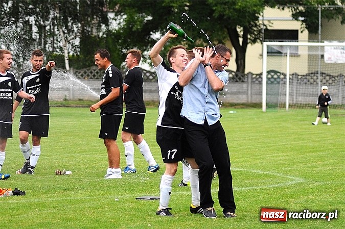 Zdjęcie w galerii na portalu naszraciborz.pl: Hat-trick Ekierta nie wystarczył. Tworków w klasie okręgowej wiadomości z regionu