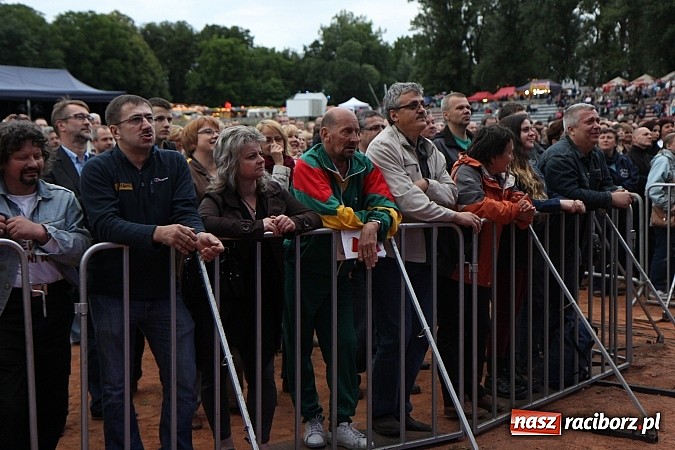 Zdjęcie w galerii na portalu naszraciborz.pl: Dni Raciborza 2014: Wyjątkowa muzyczna podróż w czasie z Electric Light Orchestra Classic wiadomości z regionu