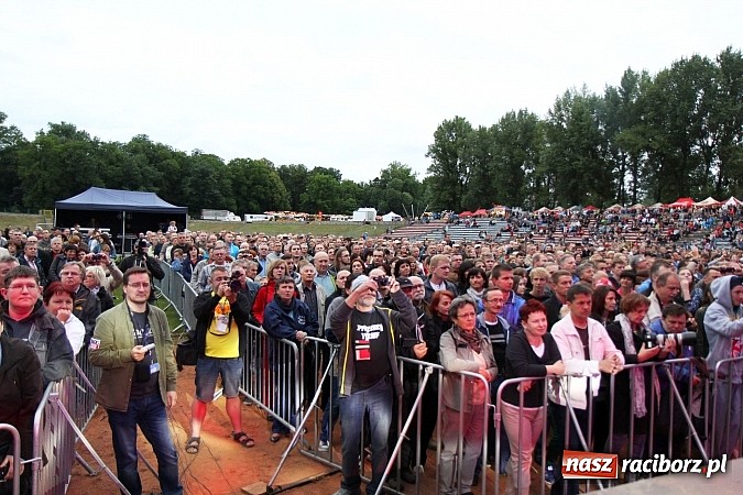 Zdjęcie w galerii na portalu naszraciborz.pl: Dni Raciborza 2014: Wyjątkowa muzyczna podróż w czasie z Electric Light Orchestra Classic wiadomości z regionu
