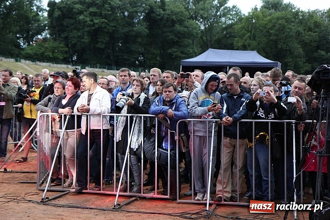 Zdjęcie w galerii na portalu naszraciborz.pl: Dni Raciborza 2014: Wyjątkowa muzyczna podróż w czasie z Electric Light Orchestra Classic wiadomości z regionu