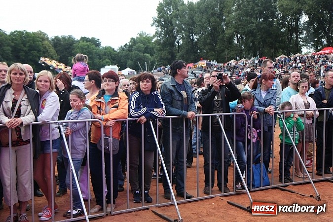 Zdjęcie w galerii na portalu naszraciborz.pl: Dni Raciborza 2014: Wyjątkowa muzyczna podróż w czasie z Electric Light Orchestra Classic wiadomości z regionu