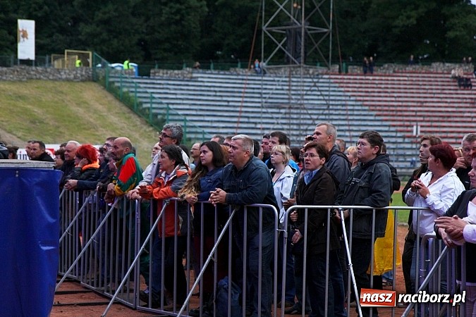 Zdjęcie w galerii na portalu naszraciborz.pl: Dni Raciborza 2014: Wyjątkowa muzyczna podróż w czasie z Electric Light Orchestra Classic wiadomości z regionu