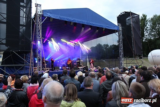 Zdjęcie w galerii na portalu naszraciborz.pl: Dni Raciborza 2014: Wyjątkowa muzyczna podróż w czasie z Electric Light Orchestra Classic wiadomości z regionu