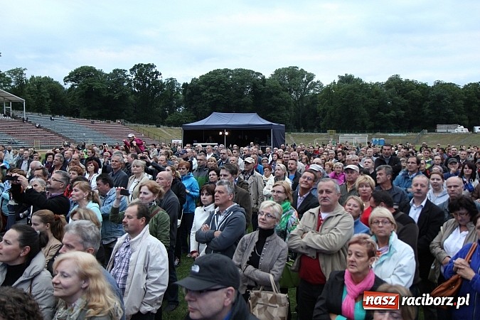Zdjęcie w galerii na portalu naszraciborz.pl: Dni Raciborza 2014: Wyjątkowa muzyczna podróż w czasie z Electric Light Orchestra Classic wiadomości z regionu