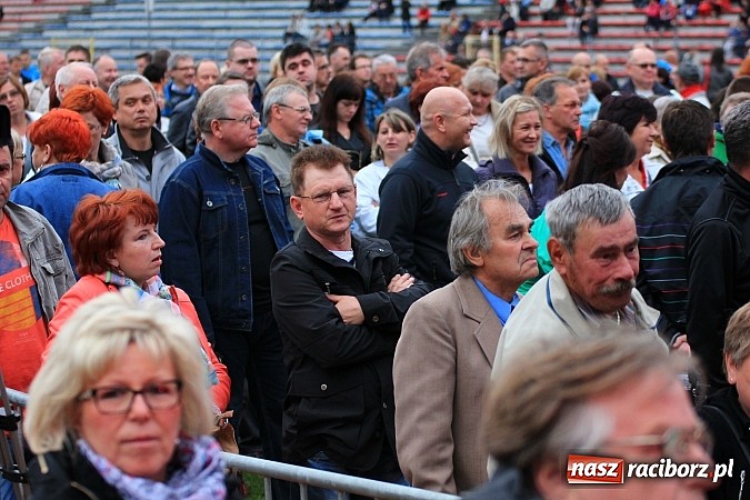 Zdjęcie w galerii na portalu naszraciborz.pl: Dni Raciborza 2014: Wyjątkowa muzyczna podróż w czasie z Electric Light Orchestra Classic wiadomości z regionu