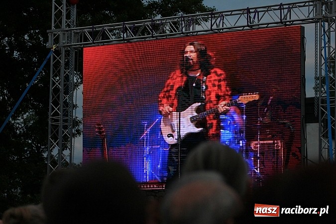 Zdjęcie w galerii na portalu naszraciborz.pl: Dni Raciborza 2014: Wyjątkowa muzyczna podróż w czasie z Electric Light Orchestra Classic wiadomości z regionu