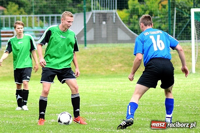 Zdjęcie w galerii na portalu naszraciborz.pl: Juniorzy z Zabełkowa najlepszą drużyną w gminie Krzyżanowice wiadomości z regionu