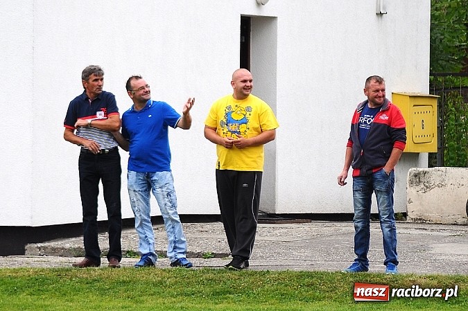 Zdjęcie w galerii na portalu naszraciborz.pl: Juniorzy z Zabełkowa najlepszą drużyną w gminie Krzyżanowice wiadomości z regionu