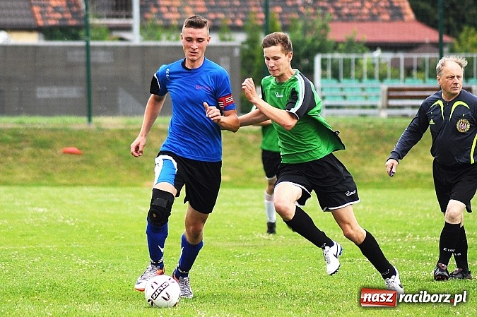 Zdjęcie w galerii na portalu naszraciborz.pl: Juniorzy z Zabełkowa najlepszą drużyną w gminie Krzyżanowice wiadomości z regionu