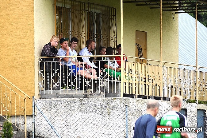 Zdjęcie w galerii na portalu naszraciborz.pl: Juniorzy z Zabełkowa najlepszą drużyną w gminie Krzyżanowice wiadomości z regionu