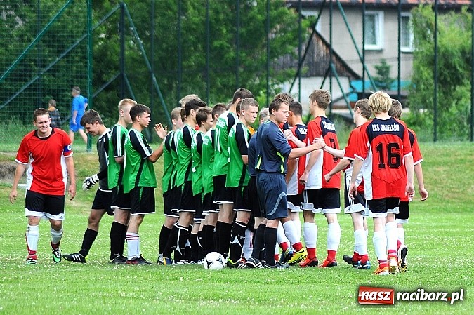 Zdjęcie w galerii na portalu naszraciborz.pl: Juniorzy z Zabełkowa najlepszą drużyną w gminie Krzyżanowice wiadomości z regionu