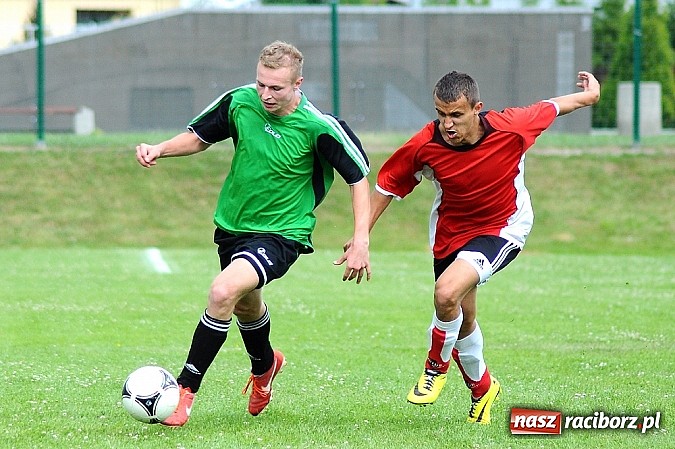 Zdjęcie w galerii na portalu naszraciborz.pl: Juniorzy z Zabełkowa najlepszą drużyną w gminie Krzyżanowice wiadomości z regionu