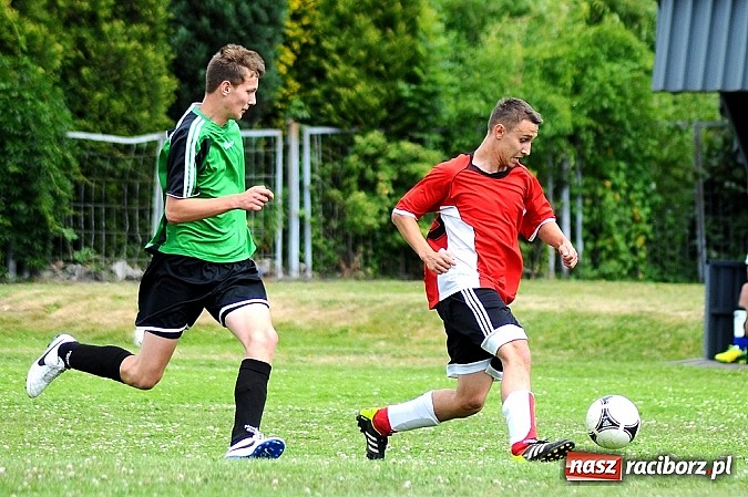 Zdjęcie w galerii na portalu naszraciborz.pl: Juniorzy z Zabełkowa najlepszą drużyną w gminie Krzyżanowice wiadomości z regionu