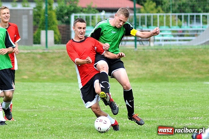 Zdjęcie w galerii na portalu naszraciborz.pl: Juniorzy z Zabełkowa najlepszą drużyną w gminie Krzyżanowice wiadomości z regionu