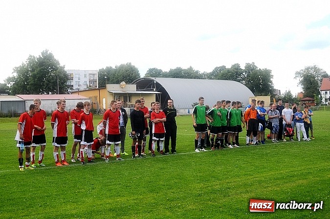 Zdjęcie w galerii na portalu naszraciborz.pl: Juniorzy z Zabełkowa najlepszą drużyną w gminie Krzyżanowice wiadomości z regionu