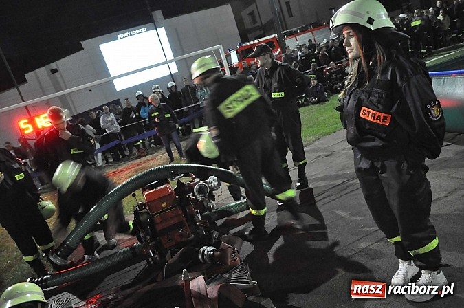 Zdjęcie w galerii na portalu naszraciborz.pl: Nocne zawody strażackie - Bolesław 2015 wiadomości z regionu
