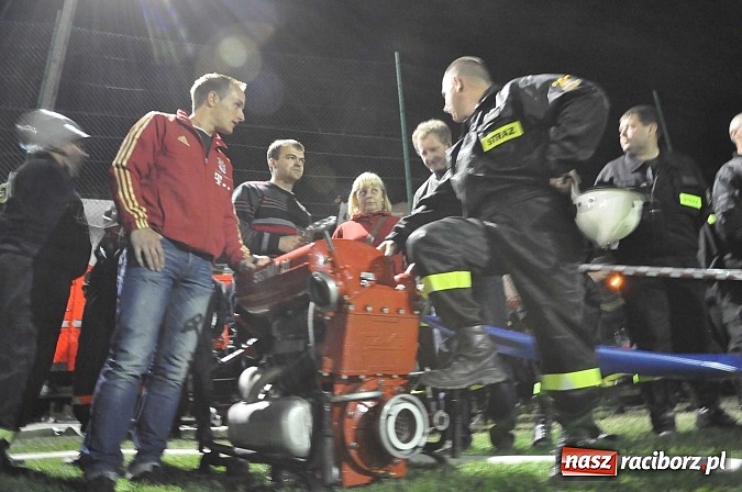 Zdjęcie w galerii na portalu naszraciborz.pl: Nocne zawody strażackie - Bolesław 2015 wiadomości z regionu