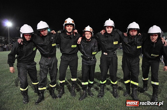 Zdjęcie w galerii na portalu naszraciborz.pl: Nocne zawody strażackie - Bolesław 2015 wiadomości z regionu