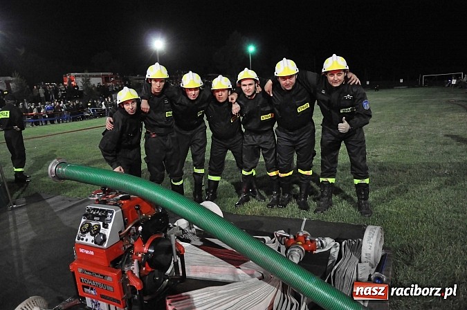 Zdjęcie w galerii na portalu naszraciborz.pl: Nocne zawody strażackie - Bolesław 2015 wiadomości z regionu