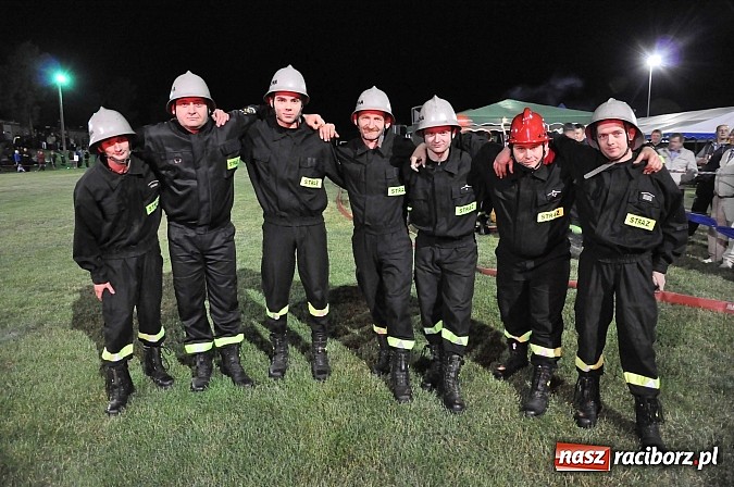 Zdjęcie w galerii na portalu naszraciborz.pl: Nocne zawody strażackie - Bolesław 2015 wiadomości z regionu