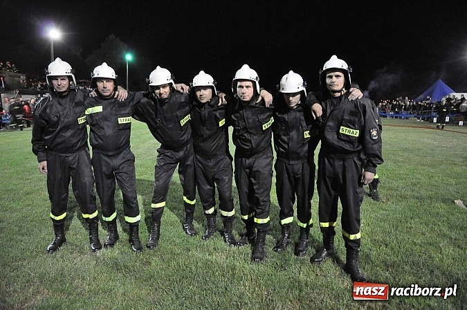 Zdjęcie w galerii na portalu naszraciborz.pl: Nocne zawody strażackie - Bolesław 2015 wiadomości z regionu