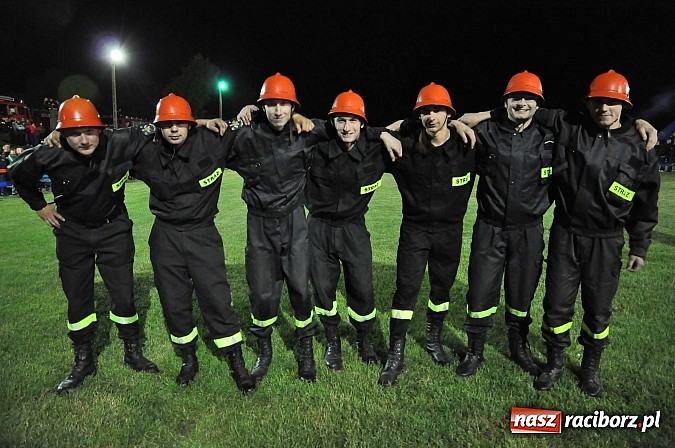 Zdjęcie w galerii na portalu naszraciborz.pl: Nocne zawody strażackie - Bolesław 2015 wiadomości z regionu