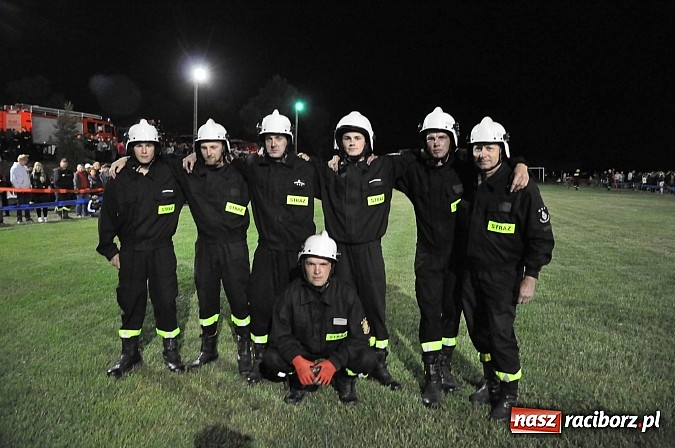 Zdjęcie w galerii na portalu naszraciborz.pl: Nocne zawody strażackie - Bolesław 2015 wiadomości z regionu