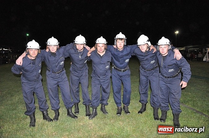 Zdjęcie w galerii na portalu naszraciborz.pl: Nocne zawody strażackie - Bolesław 2015 wiadomości z regionu