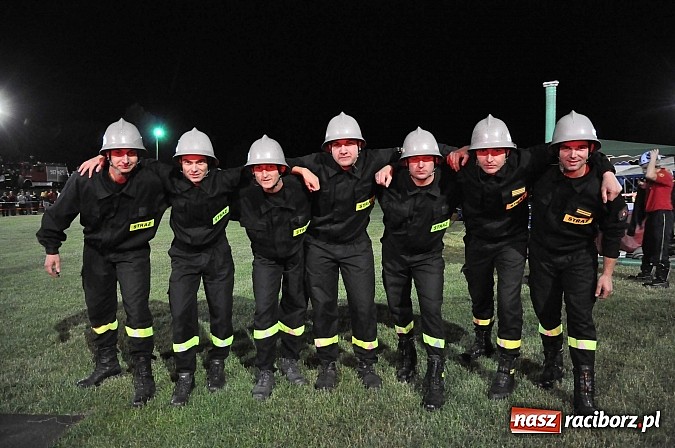 Zdjęcie w galerii na portalu naszraciborz.pl: Nocne zawody strażackie - Bolesław 2015 wiadomości z regionu