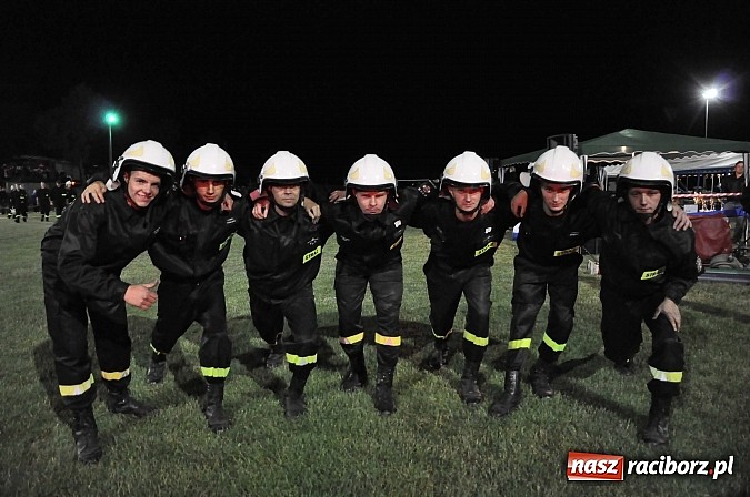 Zdjęcie w galerii na portalu naszraciborz.pl: Nocne zawody strażackie - Bolesław 2015 wiadomości z regionu