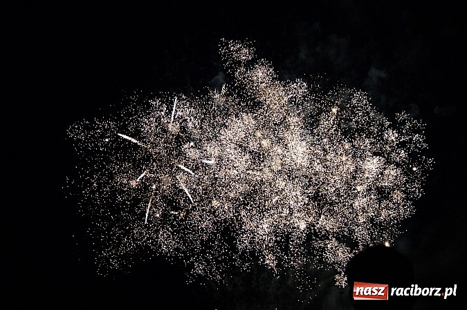 Zdjęcie w galerii na portalu naszraciborz.pl: Rekordowe nocne zawody w Bolesławiu. Tylko u nas foto i wideo z całych zawodów wiadomości z regionu