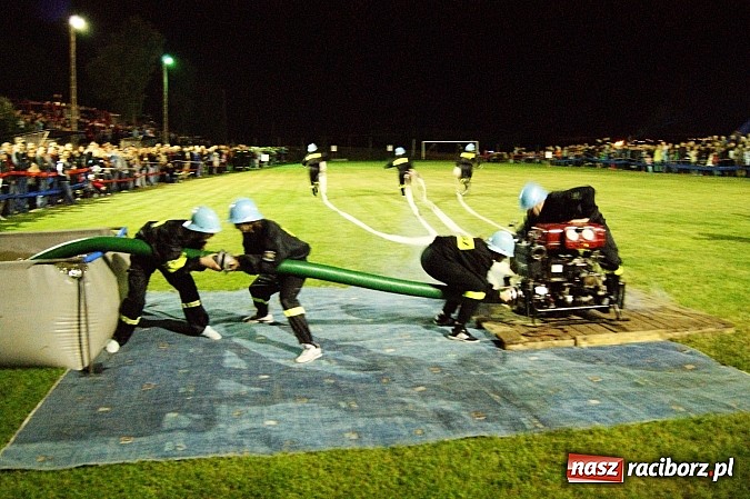 Zdjęcie w galerii na portalu naszraciborz.pl: Rekordowe nocne zawody w Bolesławiu. Tylko u nas foto i wideo z całych zawodów wiadomości z regionu