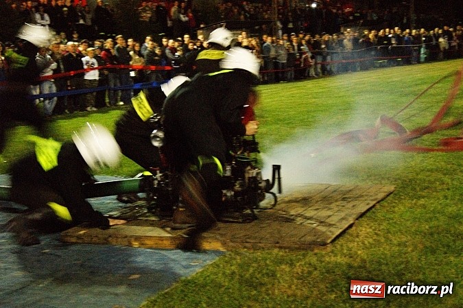 Zdjęcie w galerii na portalu naszraciborz.pl: Rekordowe nocne zawody w Bolesławiu. Tylko u nas foto i wideo z całych zawodów wiadomości z regionu