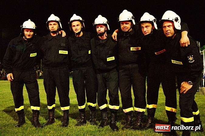 Zdjęcie w galerii na portalu naszraciborz.pl: Rekordowe nocne zawody w Bolesławiu. Tylko u nas foto i wideo z całych zawodów wiadomości z regionu