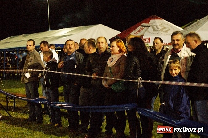 Zdjęcie w galerii na portalu naszraciborz.pl: Rekordowe nocne zawody w Bolesławiu. Tylko u nas foto i wideo z całych zawodów wiadomości z regionu