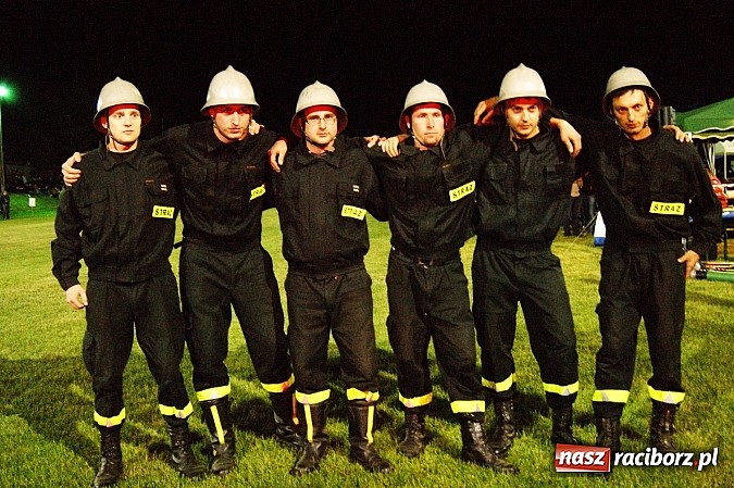 Zdjęcie w galerii na portalu naszraciborz.pl: Rekordowe nocne zawody w Bolesławiu. Tylko u nas foto i wideo z całych zawodów wiadomości z regionu