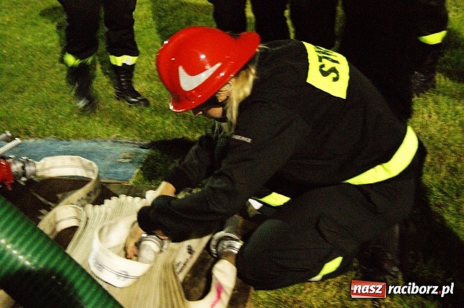 Zdjęcie w galerii na portalu naszraciborz.pl: Rekordowe nocne zawody w Bolesławiu. Tylko u nas foto i wideo z całych zawodów wiadomości z regionu