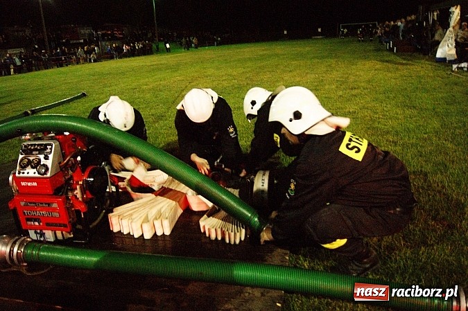 Zdjęcie w galerii na portalu naszraciborz.pl: Rekordowe nocne zawody w Bolesławiu. Tylko u nas foto i wideo z całych zawodów wiadomości z regionu