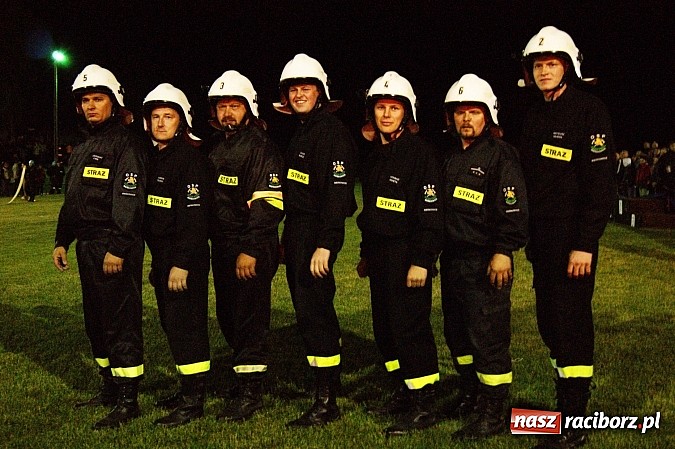 Zdjęcie w galerii na portalu naszraciborz.pl: Rekordowe nocne zawody w Bolesławiu. Tylko u nas foto i wideo z całych zawodów wiadomości z regionu