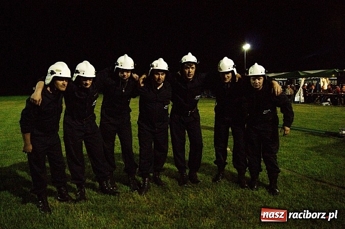 Zdjęcie w galerii na portalu naszraciborz.pl: Rekordowe nocne zawody w Bolesławiu. Tylko u nas foto i wideo z całych zawodów wiadomości z regionu