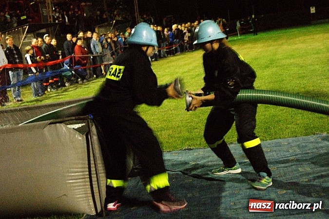 Zdjęcie w galerii na portalu naszraciborz.pl: Rekordowe nocne zawody w Bolesławiu. Tylko u nas foto i wideo z całych zawodów wiadomości z regionu