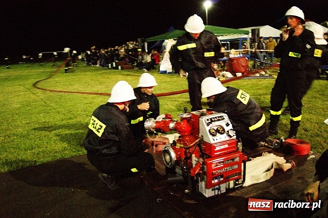 Zdjęcie w galerii na portalu naszraciborz.pl: Rekordowe nocne zawody w Bolesławiu. Tylko u nas foto i wideo z całych zawodów wiadomości z regionu