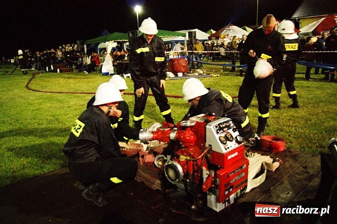 Zdjęcie w galerii na portalu naszraciborz.pl: Rekordowe nocne zawody w Bolesławiu. Tylko u nas foto i wideo z całych zawodów wiadomości z regionu