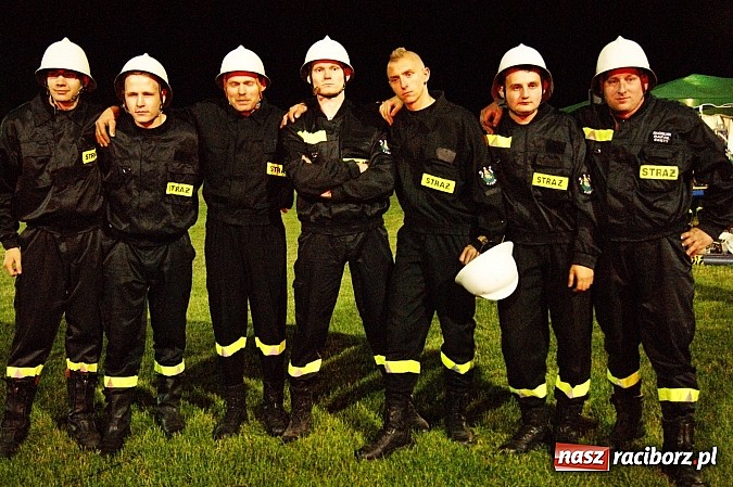 Zdjęcie w galerii na portalu naszraciborz.pl: Rekordowe nocne zawody w Bolesławiu. Tylko u nas foto i wideo z całych zawodów wiadomości z regionu