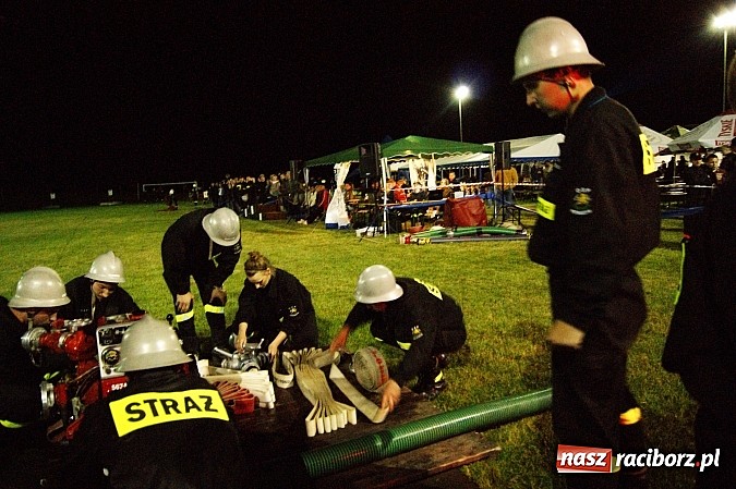 Zdjęcie w galerii na portalu naszraciborz.pl: Rekordowe nocne zawody w Bolesławiu. Tylko u nas foto i wideo z całych zawodów wiadomości z regionu