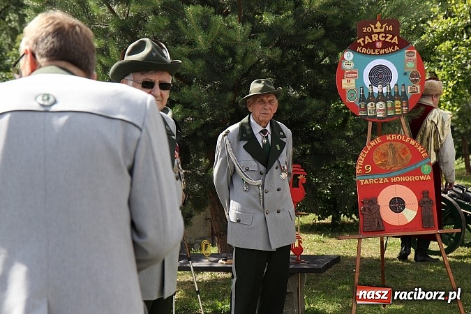 Zdjęcie w galerii na portalu naszraciborz.pl: Strzelanie kr&oacute;lewskie: Antoni Książek nowym raciborskim kr&oacute;lem kurkowym! wiadomości z regionu
