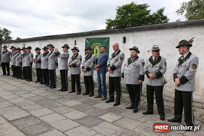 Zdjęcie w galerii na portalu naszraciborz.pl: Strzelanie kr&oacute;lewskie: Antoni Książek nowym raciborskim kr&oacute;lem kurkowym! wiadomości z regionu